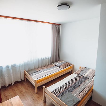 Kalwados Hotel Radzymin Buitenkant foto