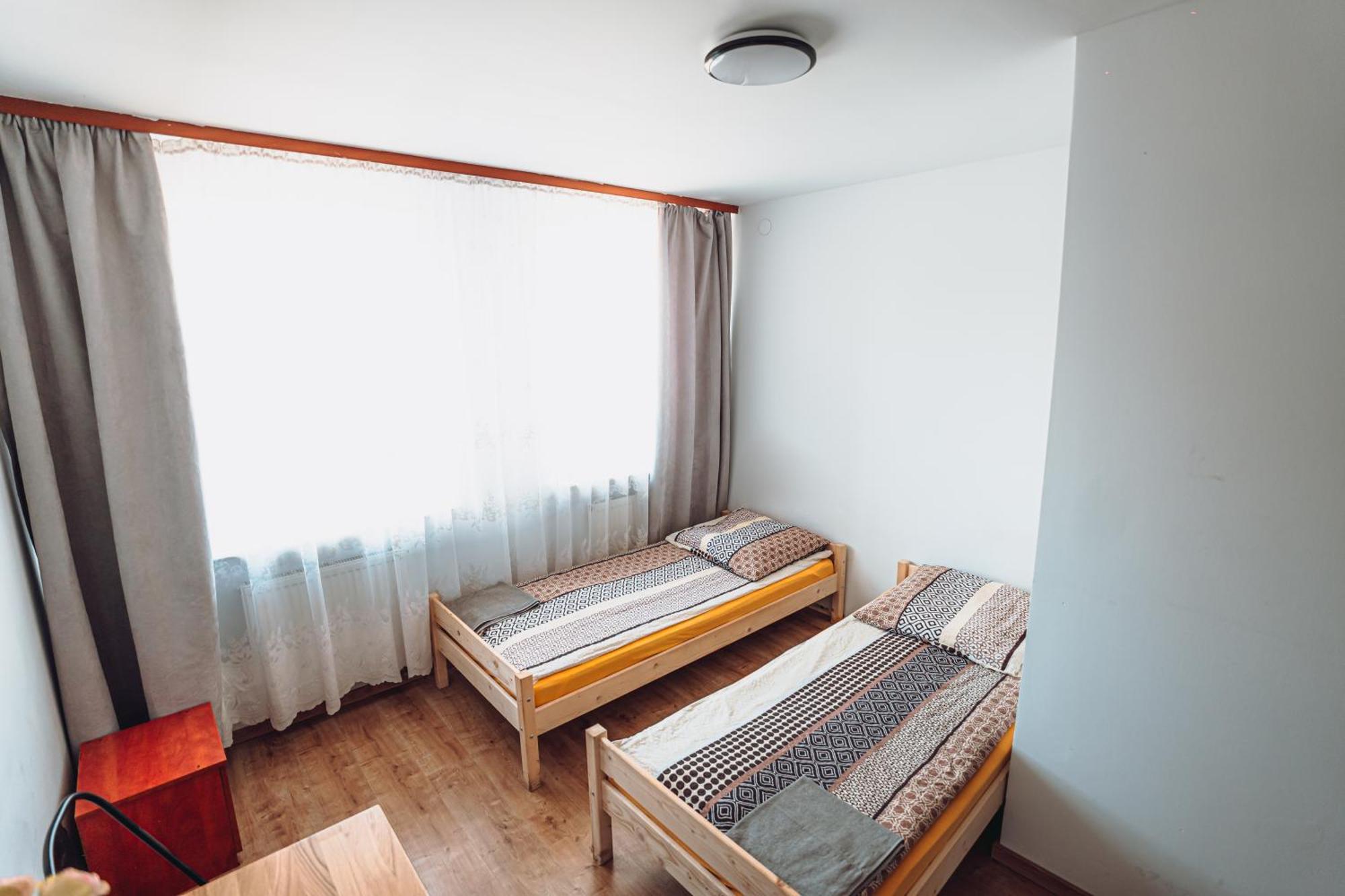 Kalwados Hotel Radzymin Buitenkant foto